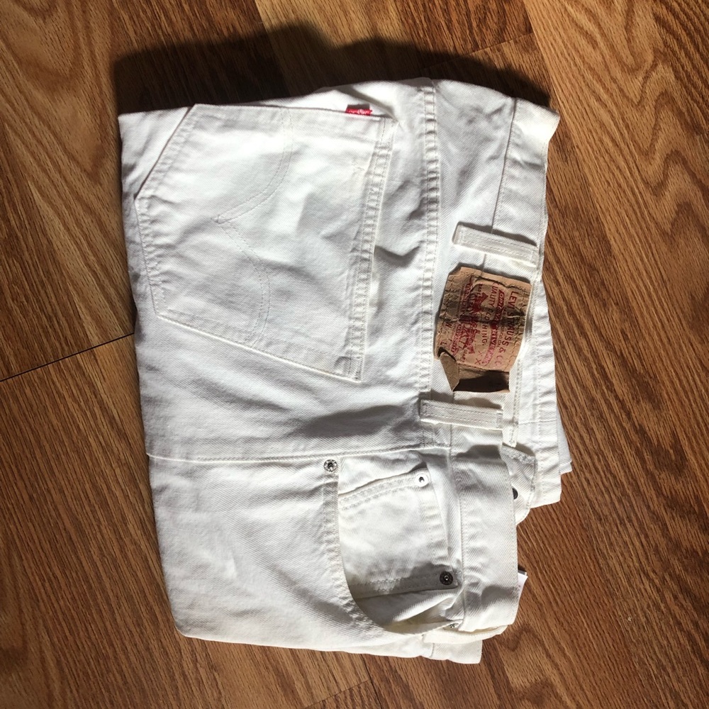 2 501 Levi’s jeans one Denim one is white size 46 x 32